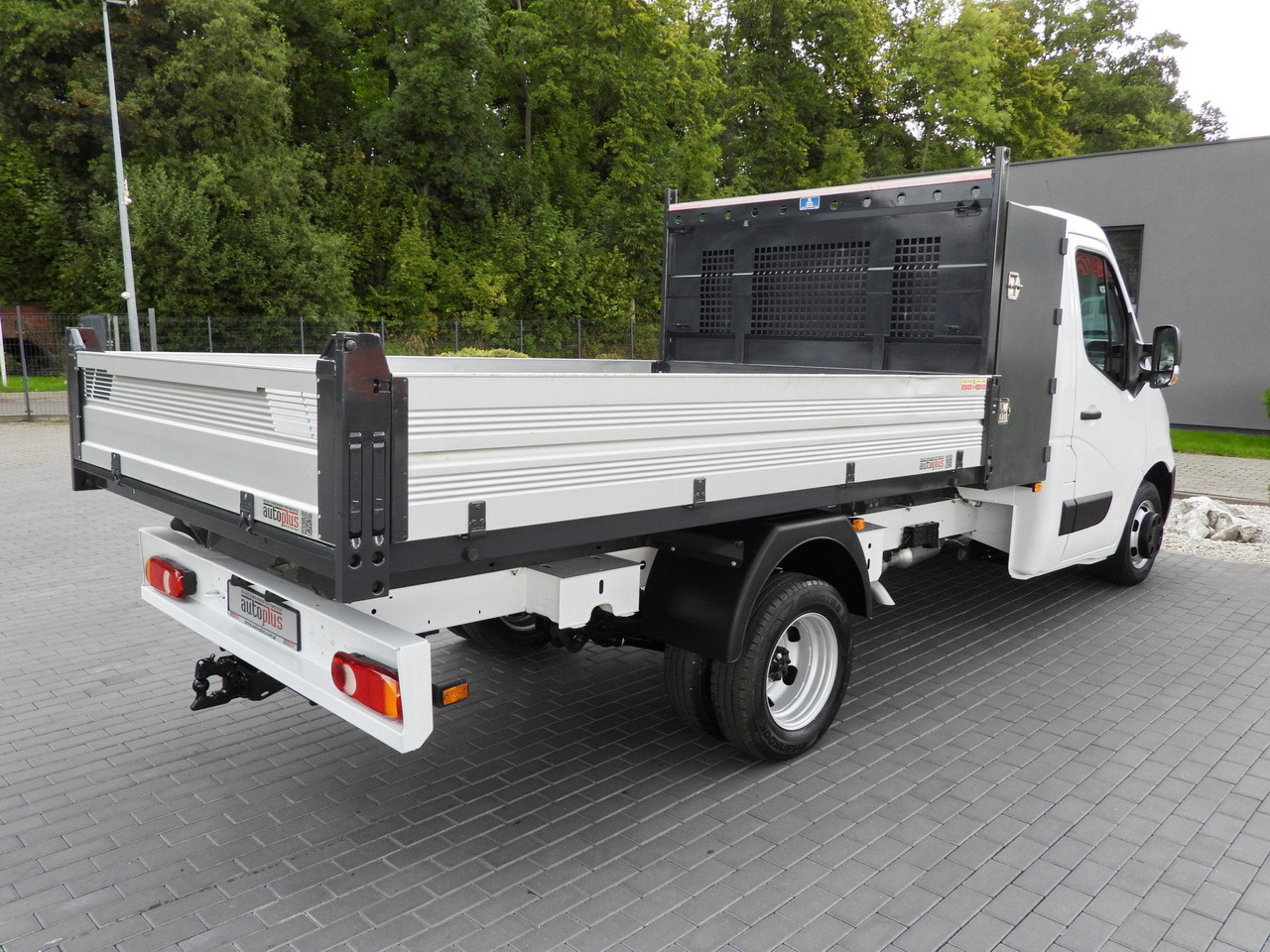 Utilitaire benne OPEL MOVANO TIPPER NAVIGATION LED LIGHTS TWIN WHEELS AIR CONDITIONING 145HP: photos 13 Utilitaire benne OPEL MOVANO TIPPER NAVIGATION LED LIGHTS TWIN WHEELS AIR CONDITIONING 145HP: photos 13