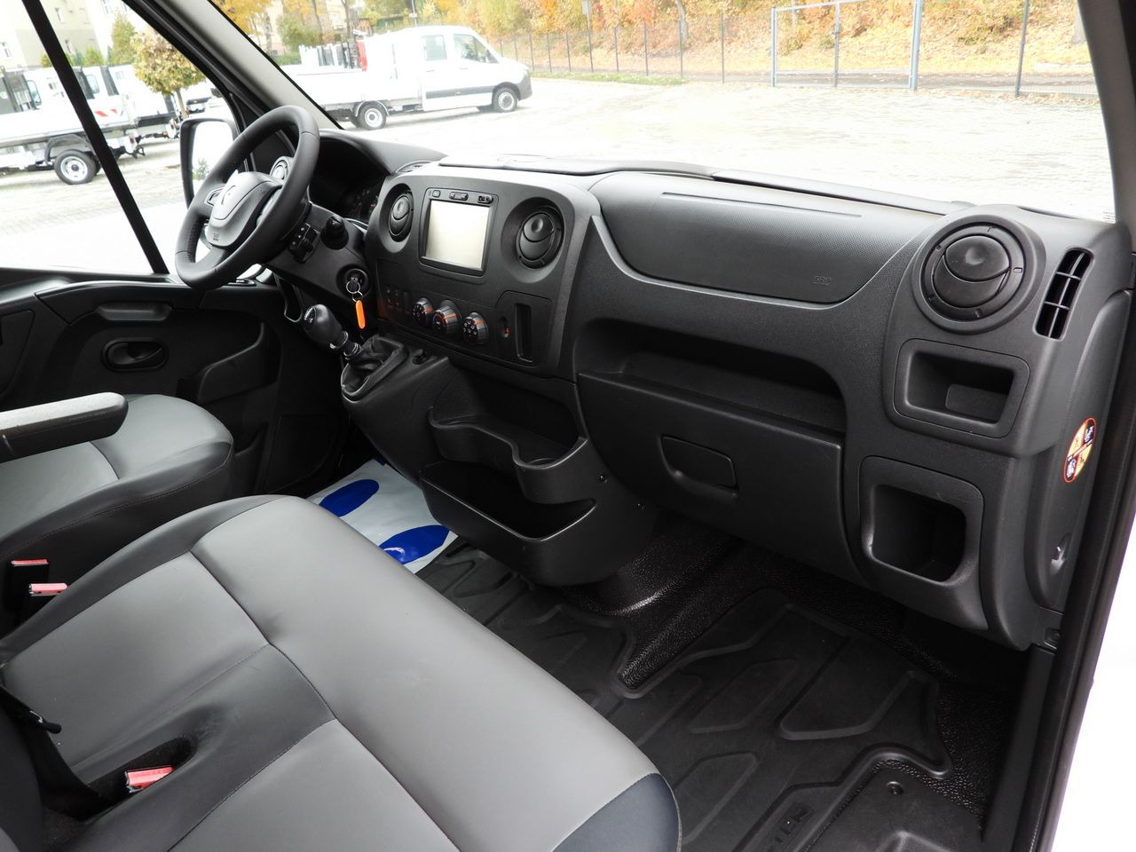 Crédit-bail de RENAULT MASTER STAKE BODY CRUISE CONTROL NAVIGATION TWIN WHEELS AIR CONDITIONING 130HP RENAULT MASTER STAKE BODY CRUISE CONTROL NAVIGATION TWIN WHEELS AIR CONDITIONING 130HP: photos 36 Crédit-bail de RENAULT MASTER STAKE BODY CRUISE CONTROL NAVIGATION TWIN WHEELS AIR CONDITIONING 130HP RENAULT MASTER STAKE BODY CRUISE CONTROL NAVIGATION TWIN WHEELS AIR CONDITIONING 130HP: photos 36