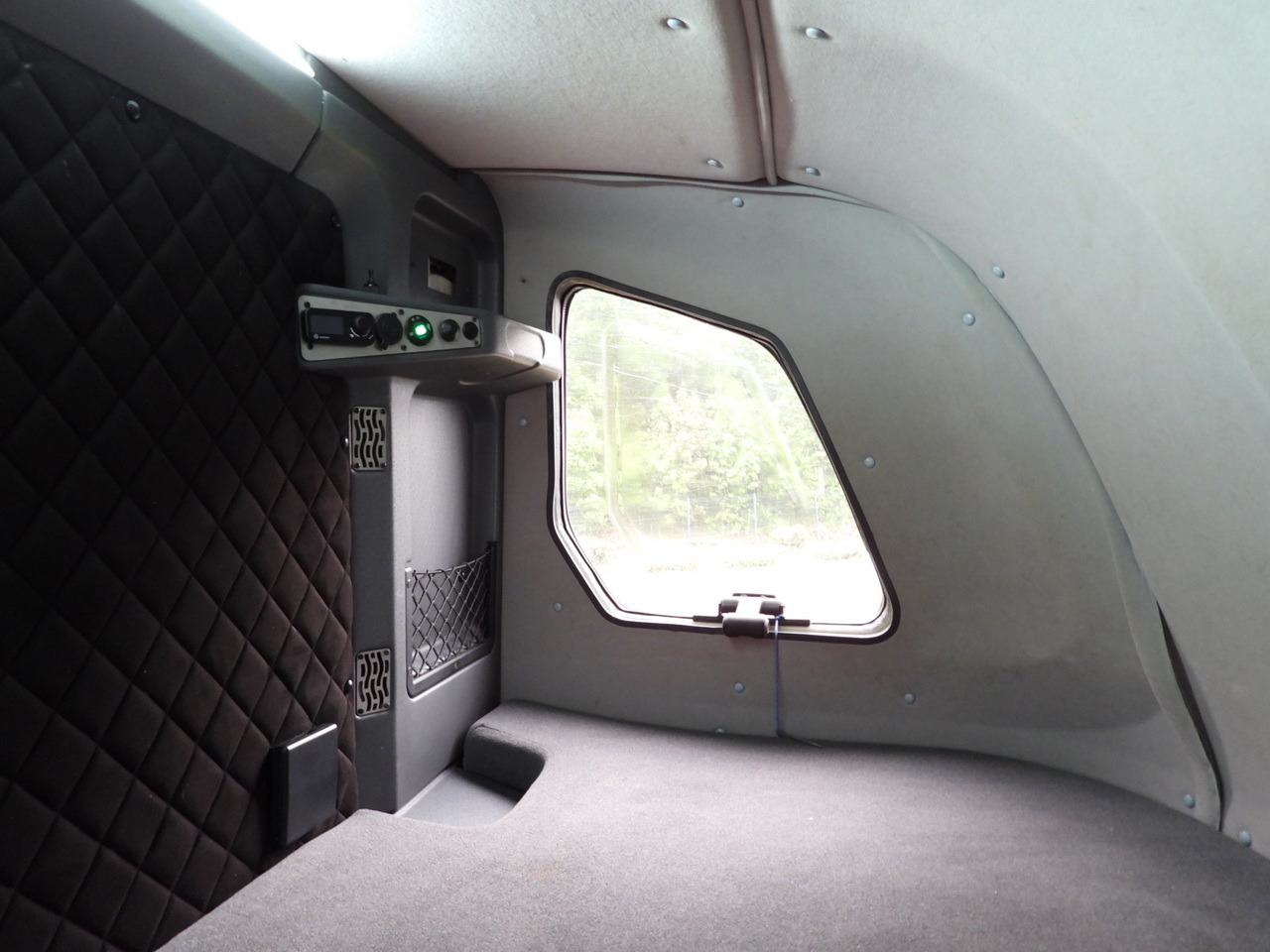 Utilitaire rideaux coulissants (PLSC) RENAULT MASTER TARPAULIN 10 PALLETS WEBASTO CRUISE CONTROL LED LIGHTS PNEUMATICS AIR CONDITIONING 165HP: photos 40 Utilitaire rideaux coulissants (PLSC) RENAULT MASTER TARPAULIN 10 PALLETS WEBASTO CRUISE CONTROL LED LIGHTS PNEUMATICS AIR CONDITIONING 165HP: photos 40