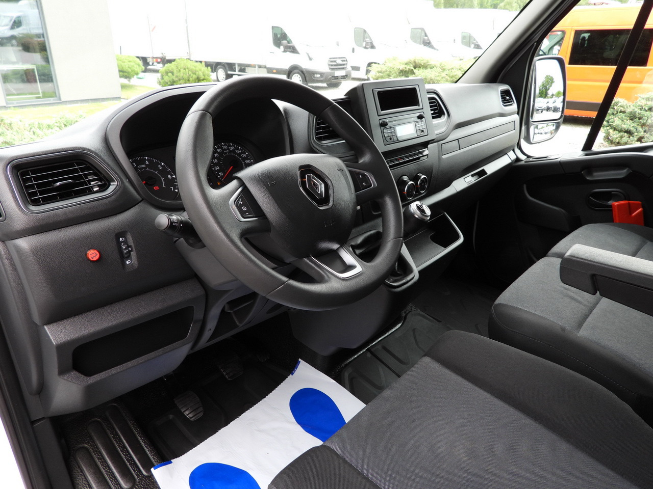 RENAULT MASTER TARPAULIN LIFT 9 PALLETS WEBASTO CRUISE CONTROL LED LIGHTS PNEUMATICS AIR CONDITIONING  165HP - Utilitaire rideaux coulissants (PLSC): photos 2 RENAULT MASTER TARPAULIN LIFT 9 PALLETS WEBASTO CRUISE CONTROL LED LIGHTS PNEUMATICS AIR CONDITIONING  165HP - Utilitaire rideaux coulissants (PLSC): photos 2