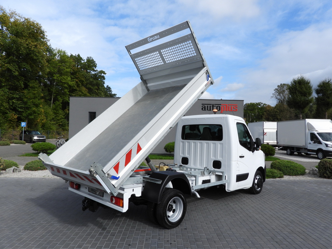 RENAULT MASTER TIPPER CRUISE CONTROL LED LIGHTS TWIN WHEELS AIR CONDITIONING 130HP - Utilitaire benne: photos 4 RENAULT MASTER TIPPER CRUISE CONTROL LED LIGHTS TWIN WHEELS AIR CONDITIONING 130HP - Utilitaire benne: photos 4