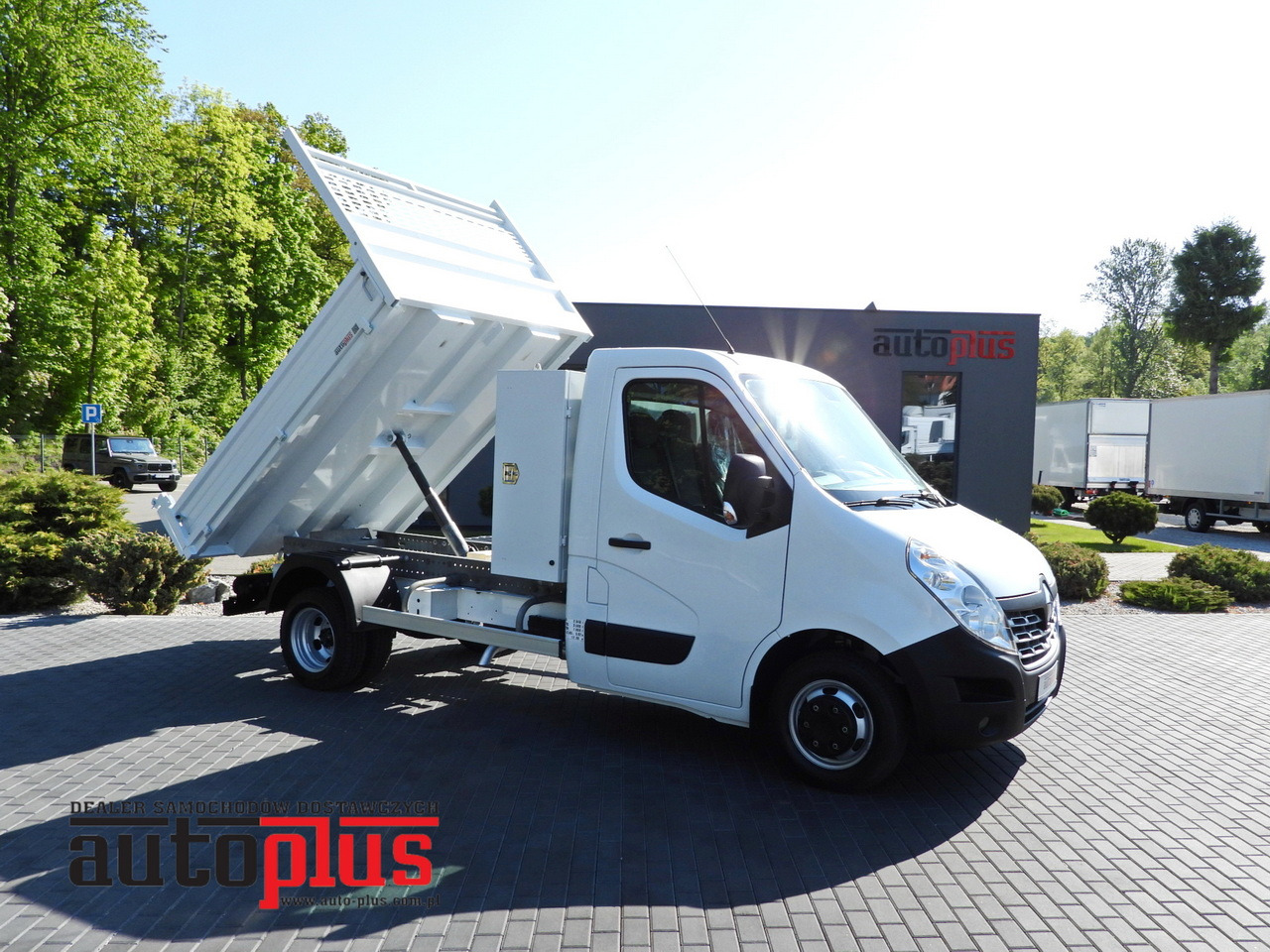 Utilitaire benne RENAULT MASTER TIPPER CRUISE CONTROL TWIN WHEELS AIR CONDITIONING 145HP: photos 1