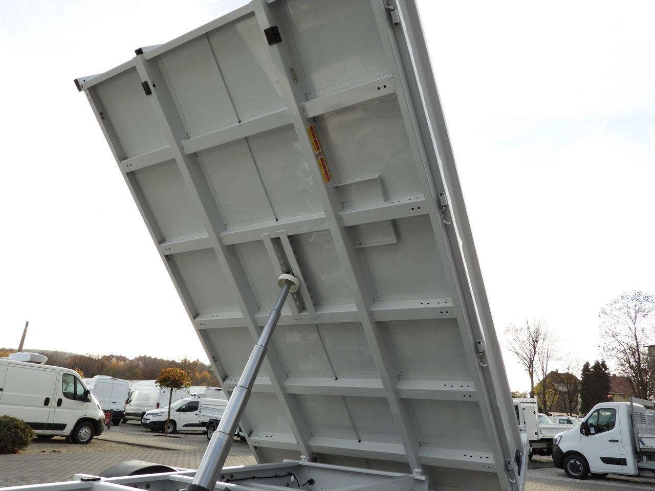 Crédit-bail de RENAULT MASTER TIPPER DOUBLE CABIN DOKA 6 SEATS CRUISE CONTROL LED LIGHTS AIR CONDITIONING 145HP RENAULT MASTER TIPPER DOUBLE CABIN DOKA 6 SEATS CRUISE CONTROL LED LIGHTS AIR CONDITIONING 145HP: photos 21 Crédit-bail de RENAULT MASTER TIPPER DOUBLE CABIN DOKA 6 SEATS CRUISE CONTROL LED LIGHTS AIR CONDITIONING 145HP RENAULT MASTER TIPPER DOUBLE CABIN DOKA 6 SEATS CRUISE CONTROL LED LIGHTS AIR CONDITIONING 145HP: photos 21