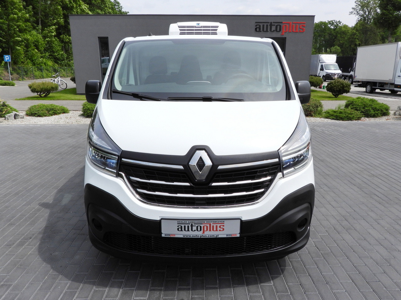RENAULT TRAFIC REFRIGERATOR VAN 0*C CRUISE CONTROL LED LIGHTS AIR CONDITIONING 120HP - Utilitaire frigorifique: photos 5 RENAULT TRAFIC REFRIGERATOR VAN 0*C CRUISE CONTROL LED LIGHTS AIR CONDITIONING 120HP - Utilitaire frigorifique: photos 5