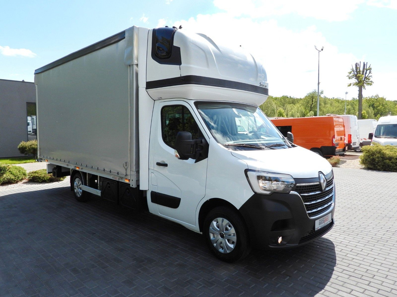 Renault MASTER PRITSCHE PLANE 10 PALETTEN WEBASTO A/C - Utilitaire rideaux coulissants (PLSC): photos 4 Renault MASTER PRITSCHE PLANE 10 PALETTEN WEBASTO A/C - Utilitaire rideaux coulissants (PLSC): photos 4