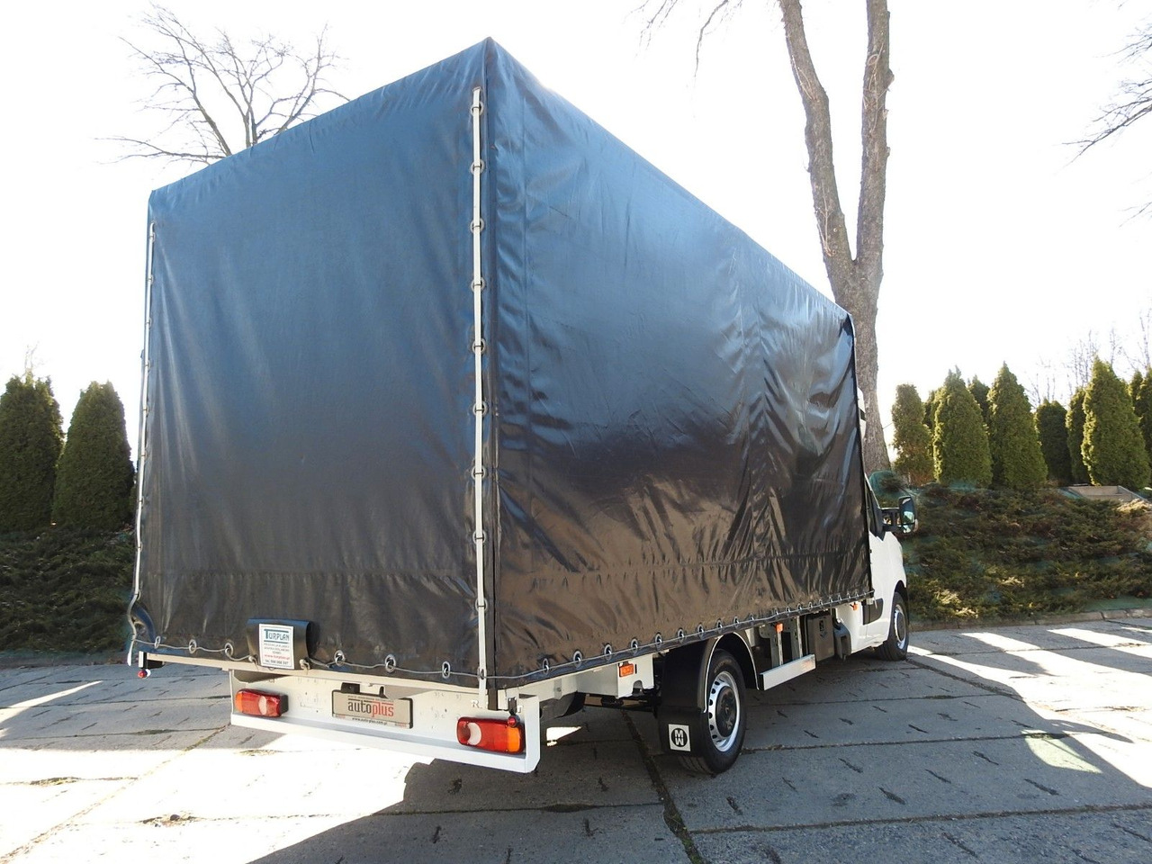 Renault MASTER PRITSCHE PLANE 10 PALETTEN WEBASTO A/C - Utilitaire rideaux coulissants (PLSC): photos 3 Renault MASTER PRITSCHE PLANE 10 PALETTEN WEBASTO A/C - Utilitaire rideaux coulissants (PLSC): photos 3