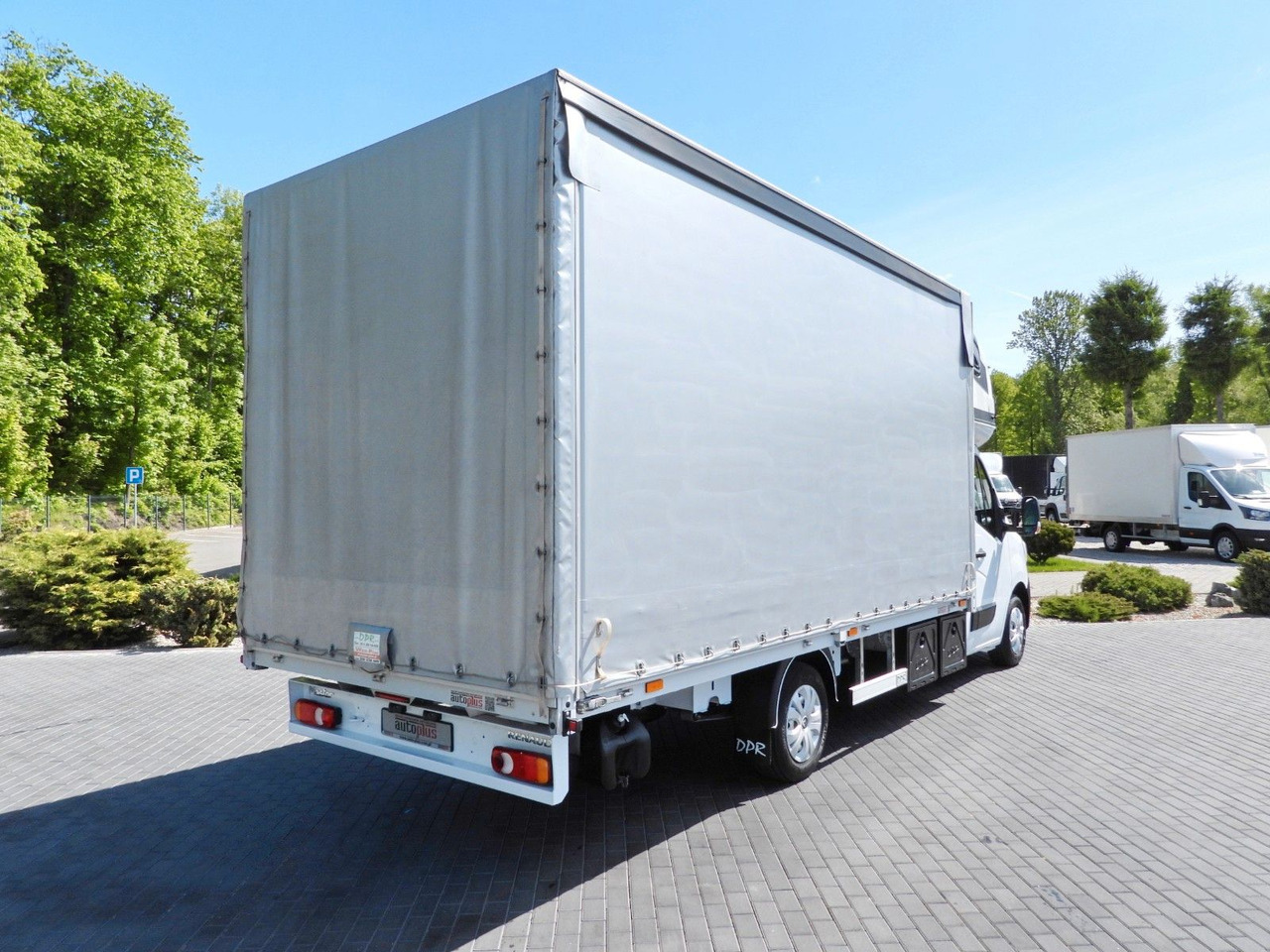 Renault MASTER PRITSCHE PLANE 10 PALETTEN WEBASTO A/C - Utilitaire rideaux coulissants (PLSC): photos 3 Renault MASTER PRITSCHE PLANE 10 PALETTEN WEBASTO A/C - Utilitaire rideaux coulissants (PLSC): photos 3