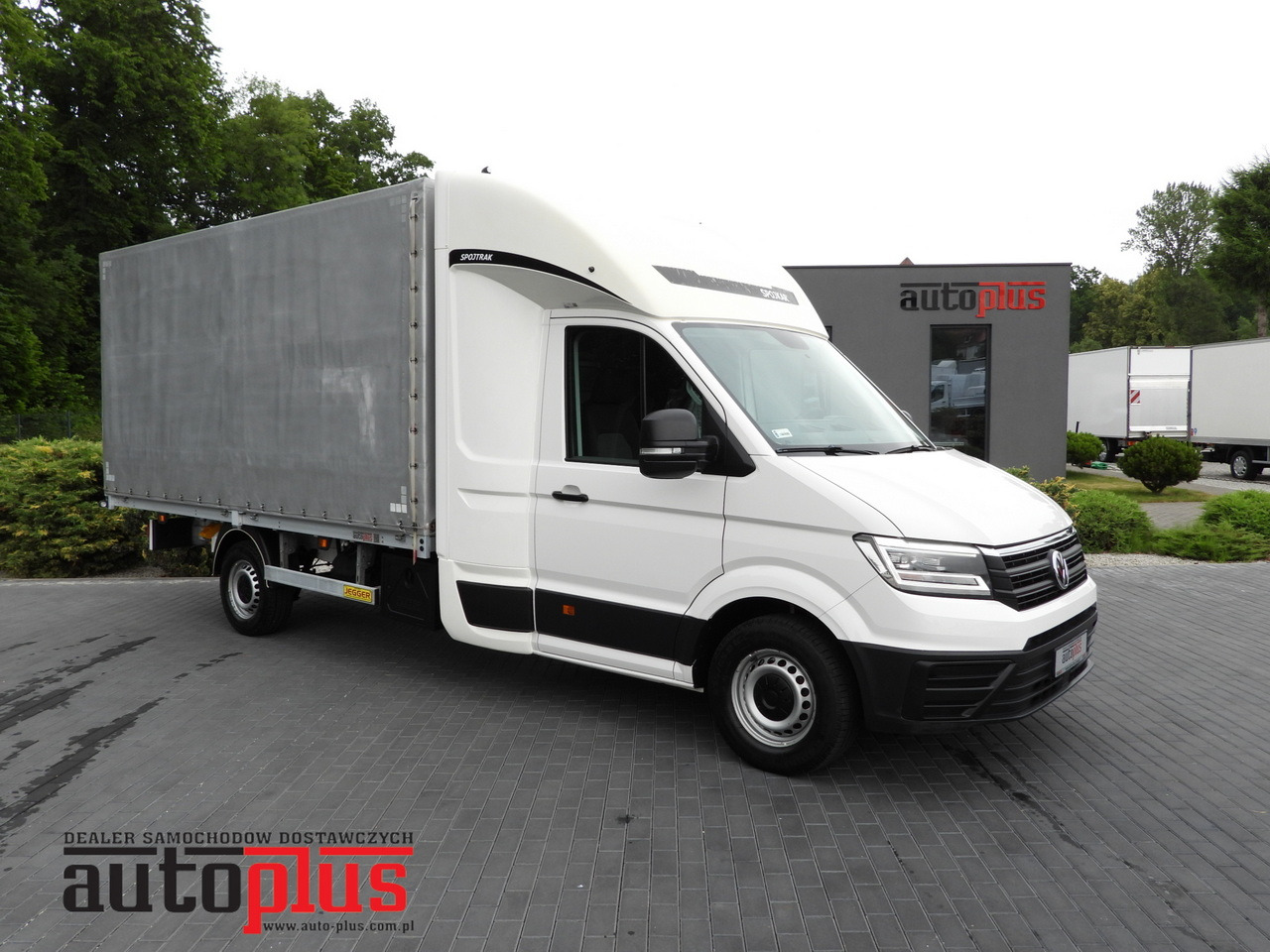 VOLKSWAGEN CRAFTER  TARPAULIN 8 PALLETS WEBASTO CRUISE CONTROL LED LIGHTS AIR CONDITIONING  180HP - Utilitaire rideaux coulissants (PLSC): photos 1 VOLKSWAGEN CRAFTER  TARPAULIN 8 PALLETS WEBASTO CRUISE CONTROL LED LIGHTS AIR CONDITIONING  180HP - Utilitaire rideaux coulissants (PLSC): photos 1