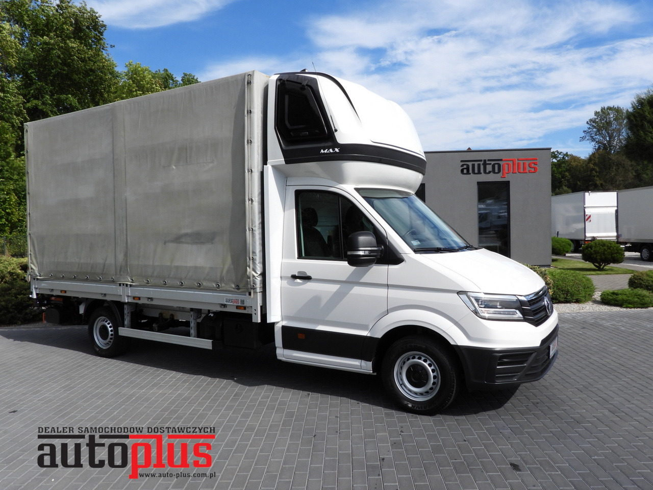 VOLKSWAGEN CRAFTER TARPAULIN LIFT 8 PALLETS WEBASTO CRUISE CONTROL LED LIGHTS AIR CONDITIONING  180HP - Utilitaire rideaux coulissants (PLSC): photos 1 VOLKSWAGEN CRAFTER TARPAULIN LIFT 8 PALLETS WEBASTO CRUISE CONTROL LED LIGHTS AIR CONDITIONING  180HP - Utilitaire rideaux coulissants (PLSC): photos 1