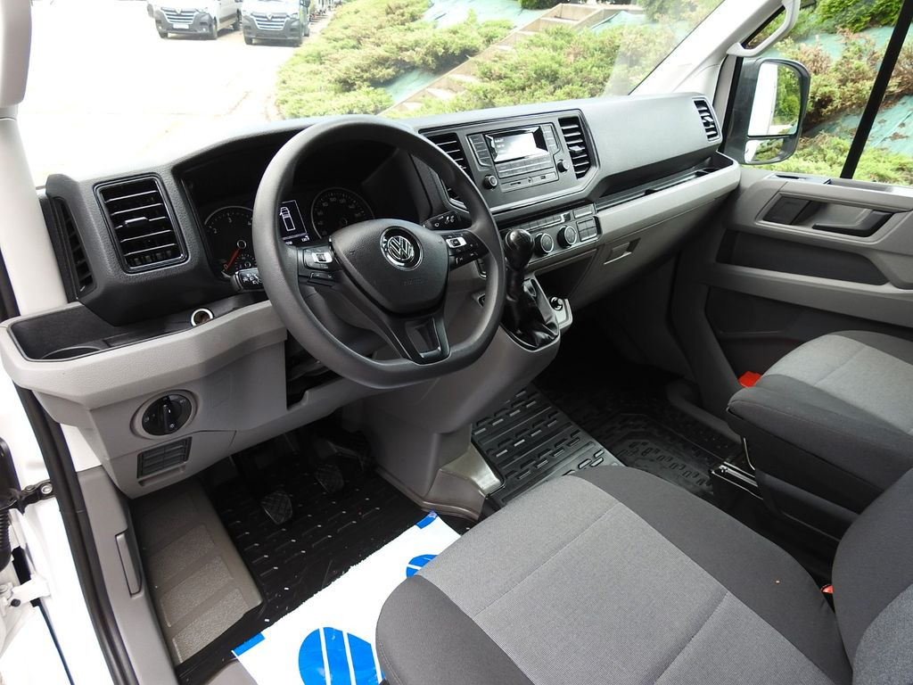 Volkswagen CRAFTER PRITSCHE PLANE 10 PALETTEN TEMPOMAT A/C - Utilitaire rideaux coulissants (PLSC), Utilitaire double cabine: photos 2 Volkswagen CRAFTER PRITSCHE PLANE 10 PALETTEN TEMPOMAT A/C - Utilitaire rideaux coulissants (PLSC), Utilitaire double cabine: photos 2