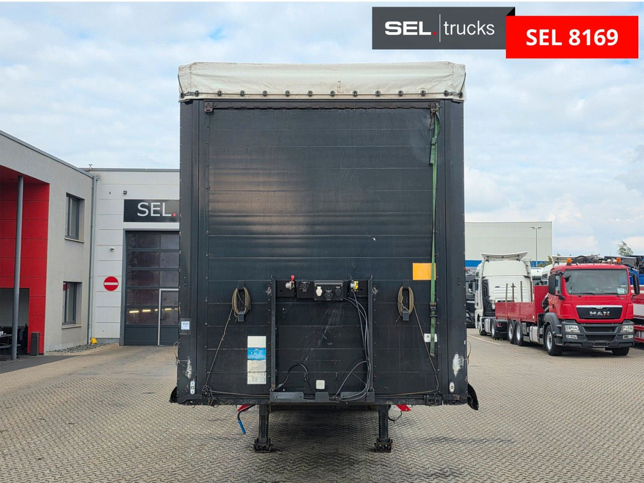 Kögel SN 24 / Coilmulde / verbreiterbar - Semi-remorque rideaux coulissants: photos 3 Kögel SN 24 / Coilmulde / verbreiterbar - Semi-remorque rideaux coulissants: photos 3