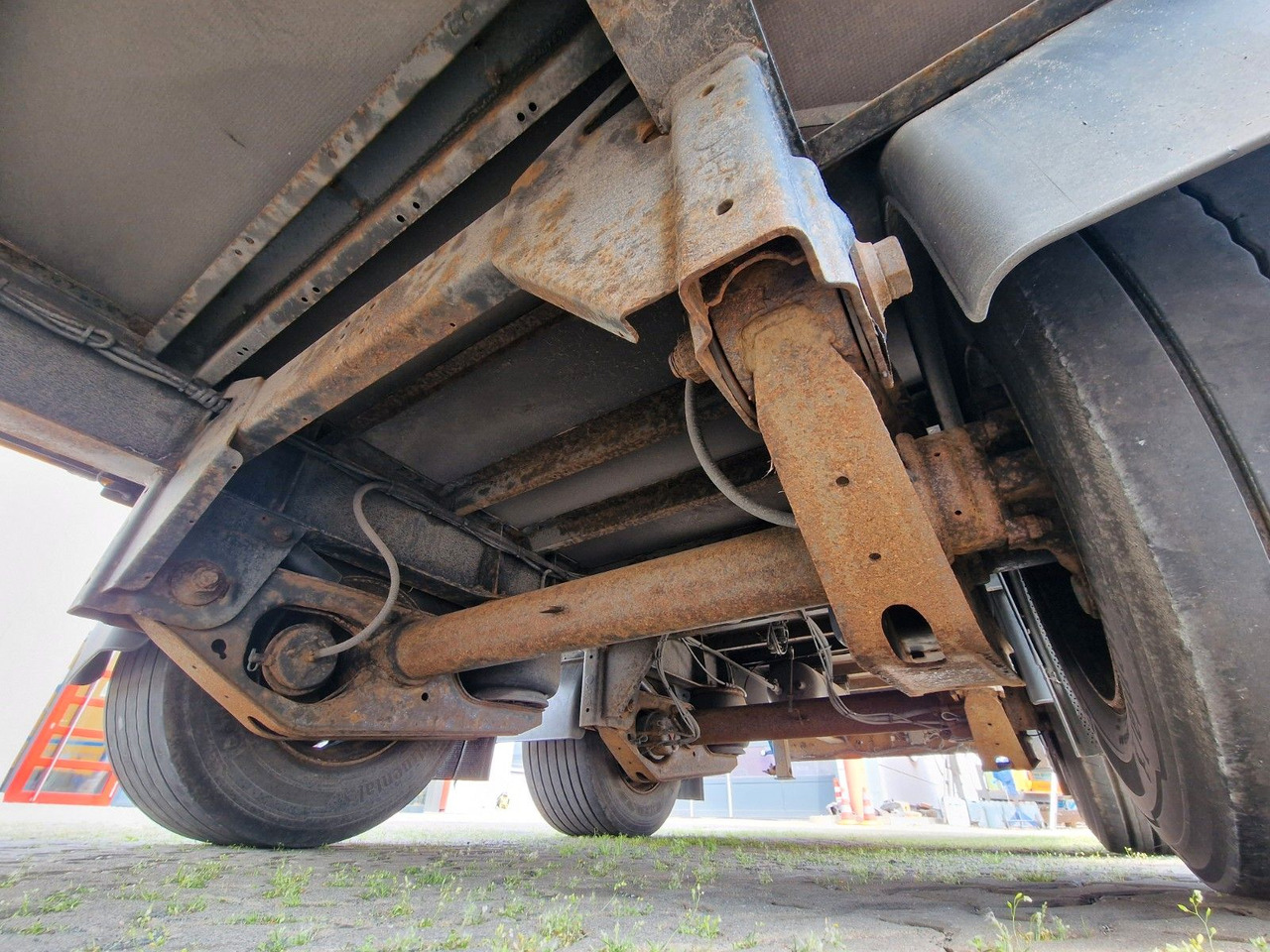 Camion à rideaux coulissants MAN TGX 18.440 4X2 LL-U /Intarder/Hubdach/Durchlade: photos 30 Camion à rideaux coulissants MAN TGX 18.440 4X2 LL-U /Intarder/Hubdach/Durchlade: photos 30