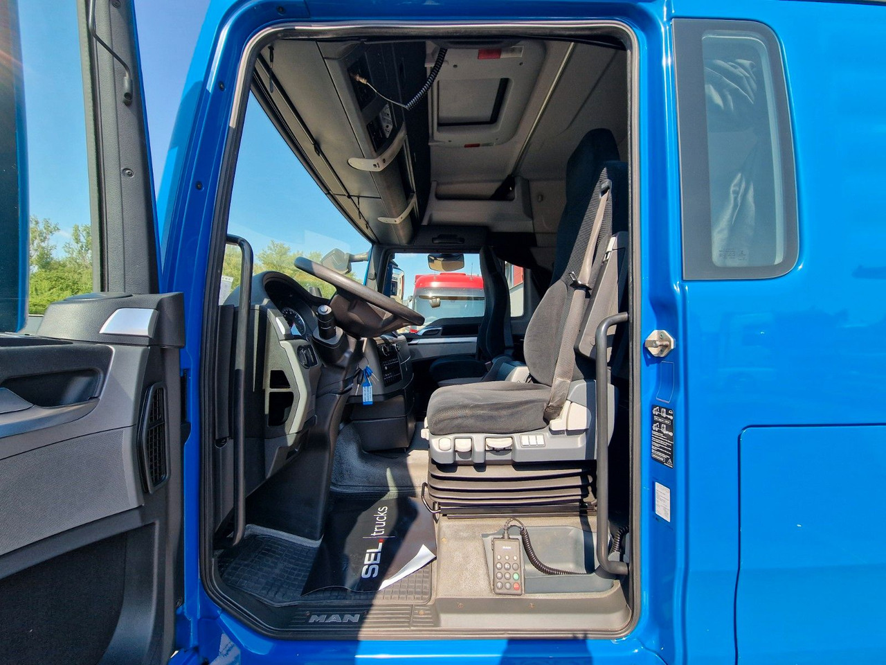 Camion à rideaux coulissants MAN TGX 18.440 4X2 LL-U / Intarder /Jumbo /Durchlade: photos 13