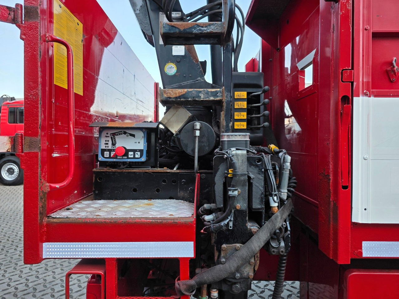 Camion grue MAN TGX 26.360 6x2-2 BL / Intarder / HIAB 166K PRO: photos 11 Camion grue MAN TGX 26.360 6x2-2 BL / Intarder / HIAB 166K PRO: photos 11