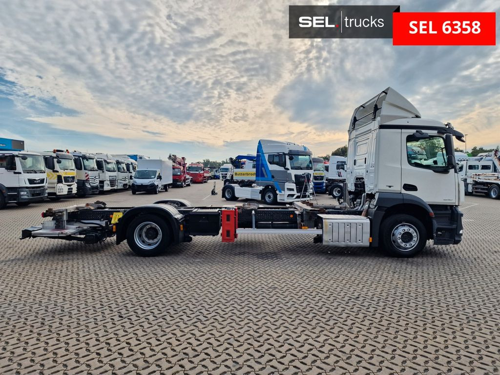 Mercedes-Benz Antos 1840 / Ladebordwand / Retarder Mercedes-Benz Antos 1840 / Ladebordwand / Retarder - Camion porte-conteneur/ Caisse mobile: photos 4 Mercedes-Benz Antos 1840 / Ladebordwand / Retarder Mercedes-Benz Antos 1840 / Ladebordwand / Retarder - Camion porte-conteneur/ Caisse mobile: photos 4