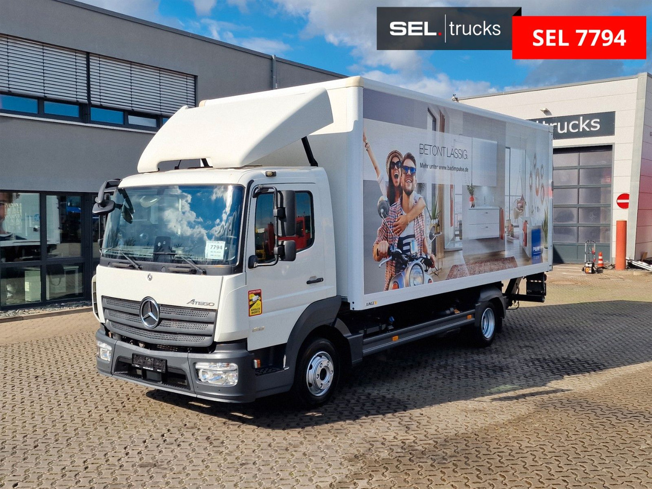 Fourgon grand volume Mercedes-Benz Atego 818 / Ladebordwand / Rückfahrkamera: photos 1