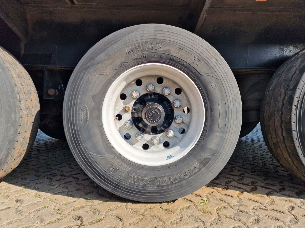 Semi-remorque rideaux coulissants Schmidt Hagen SPC/39/E/10,5 / Coilmulde / Lenk-Liftachse: photos 40