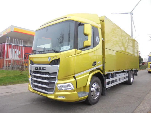 DAF XD 370 FA DEMO MET FABRIEKS GARANTIE - Camion fourgon: photos 1 DAF XD 370 FA DEMO MET FABRIEKS GARANTIE - Camion fourgon: photos 1