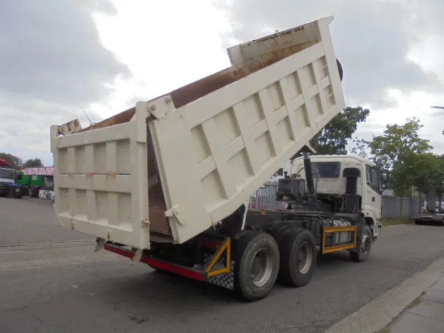 Diversen FOTON DAIMLER TX 3234 6X4 10 IN STOCK FOTON DAIMLER TX 3234 6X4 TAX FREE - Camion benne: photos 5 Diversen FOTON DAIMLER TX 3234 6X4 10 IN STOCK FOTON DAIMLER TX 3234 6X4 TAX FREE - Camion benne: photos 5