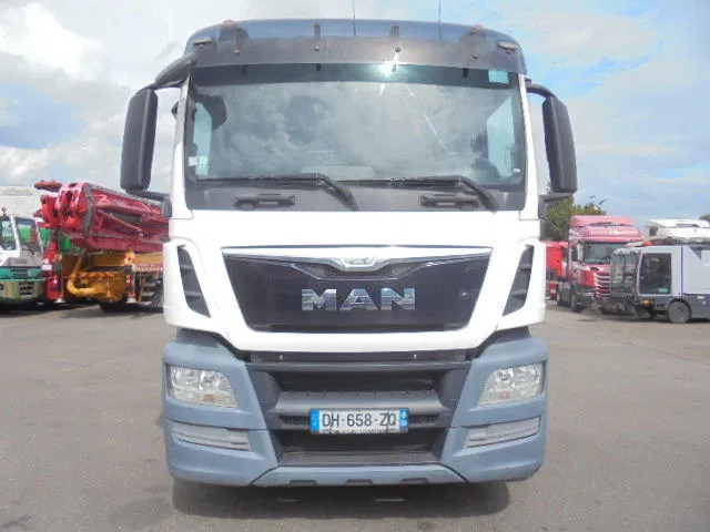MAN TGS 33.440 ZAND ZUIGER - Camion hydrocureur: photos 2 MAN TGS 33.440 ZAND ZUIGER - Camion hydrocureur: photos 2
