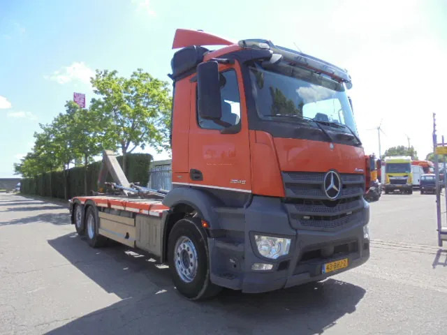 Mercedes-Benz Antos 2845 6X2 NL TRUCK APK -TUV 13-04-2026 - Camion ampliroll: photos 3 Mercedes-Benz Antos 2845 6X2 NL TRUCK APK -TUV 13-04-2026 - Camion ampliroll: photos 3