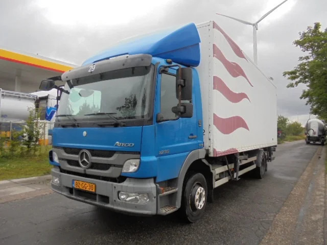 Mercedes-Benz Atego 1218 - Camion fourgon: photos 1 Mercedes-Benz Atego 1218 - Camion fourgon: photos 1