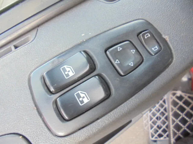 Camion fourgon Scania R400 6X2 VOLUME COMBI + RETARDER: photos 14 Camion fourgon Scania R400 6X2 VOLUME COMBI + RETARDER: photos 14