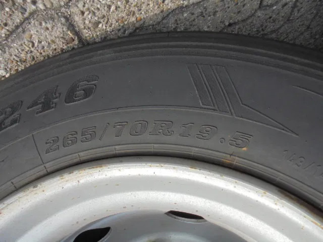 Camion fourgon Scania R400 6X2 VOLUME COMBI + RETARDER: photos 19 Camion fourgon Scania R400 6X2 VOLUME COMBI + RETARDER: photos 19