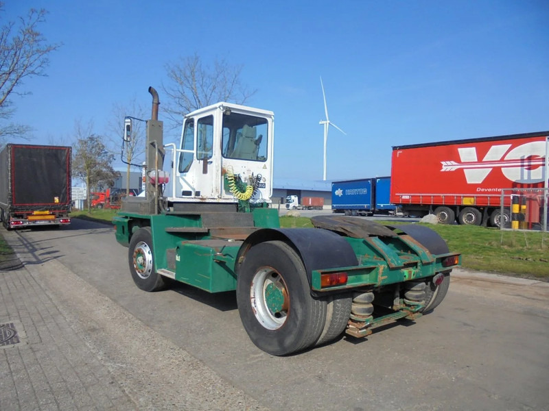 Tracteur portuaire Terberg YT 180: photos 6