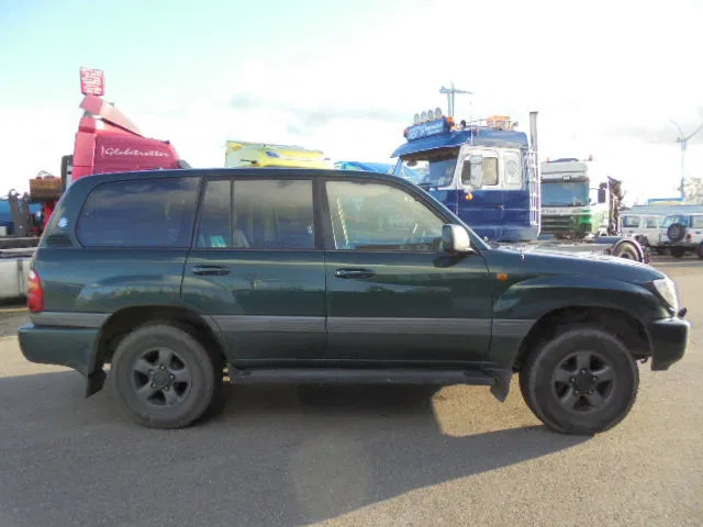 Toyota Land Cruiser - Voiture: photos 4 Toyota Land Cruiser - Voiture: photos 4