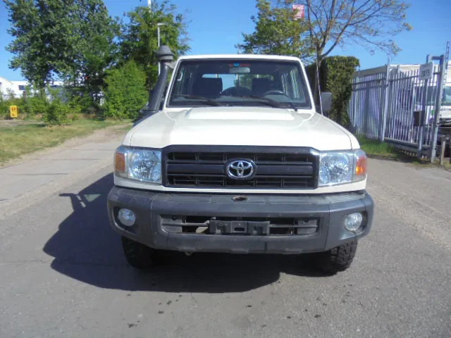 Toyota Land Cruiser HJ79L 4X4 CREWCAB PICKUP EXPORT OUTSIDE EU ONLY - Pick-up: photos 2 Toyota Land Cruiser HJ79L 4X4 CREWCAB PICKUP EXPORT OUTSIDE EU ONLY - Pick-up: photos 2