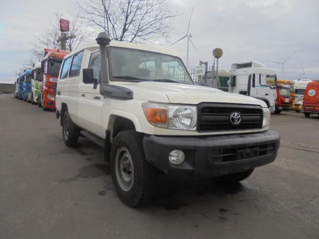 Toyota Land Cruiser HZJ78L 4WD EXPORT OUT EU ONLY - SUV: photos 3 Toyota Land Cruiser HZJ78L 4WD EXPORT OUT EU ONLY - SUV: photos 3