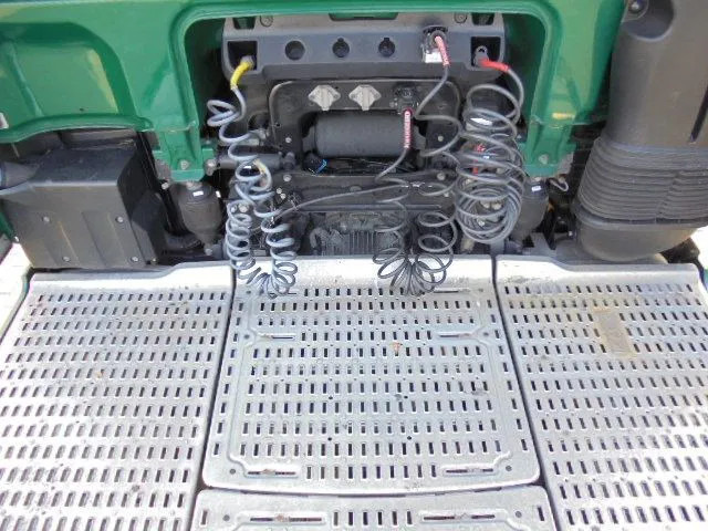 Tracteur routier DAF XF 106.460 SUPER SPACE CAB: photos 16 Tracteur routier DAF XF 106.460 SUPER SPACE CAB: photos 16