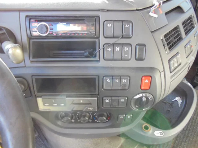 Tracteur routier DAF XF 440 6X2 EUR6: photos 15