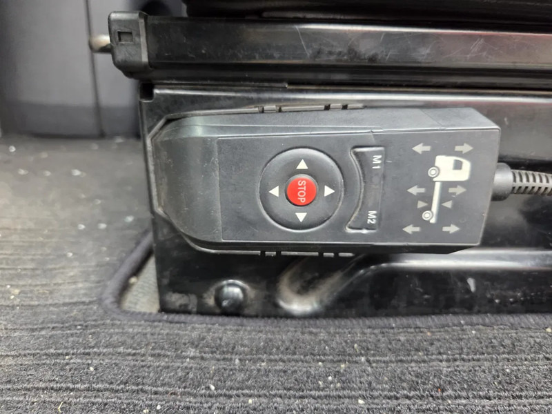 Tracteur routier Mercedes-Benz Actros 1842 LS CABINE SCHADE NL TRUCK: photos 16