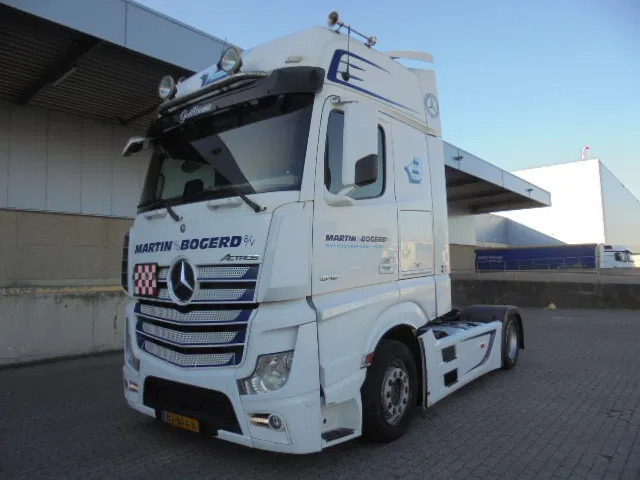 Mercedes-Benz Actros 1842 LS NL TRUCK - Tracteur routier: photos 1 Mercedes-Benz Actros 1842 LS NL TRUCK - Tracteur routier: photos 1
