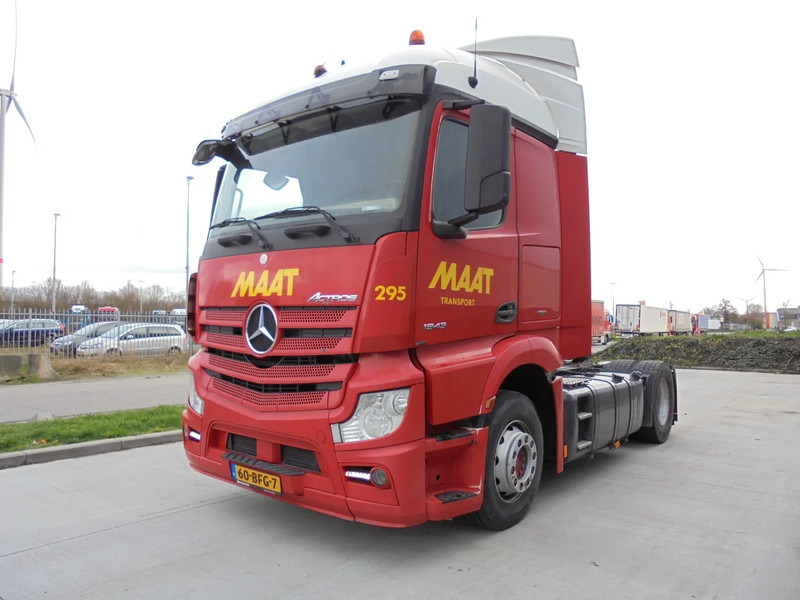 Mercedes-Benz Actros 1943 - Tracteur routier: photos 1 Mercedes-Benz Actros 1943 - Tracteur routier: photos 1
