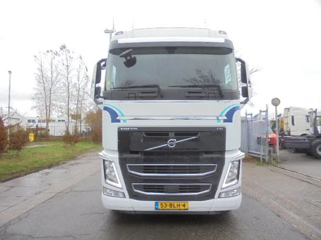 Volvo FH 420 NL TRUCK APK 09-26 - Tracteur routier: photos 2 Volvo FH 420 NL TRUCK APK 09-26 - Tracteur routier: photos 2