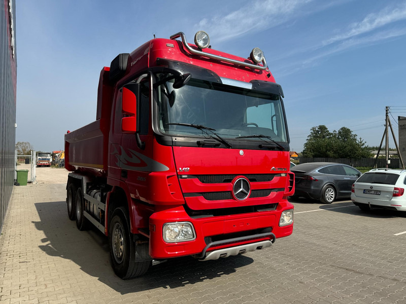 Mercedes-Benz Actros 2655 V8 full steel - Camion benne: photos 2 Mercedes-Benz Actros 2655 V8 full steel - Camion benne: photos 2