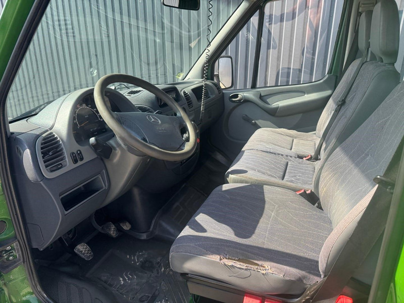 Mercedes-Benz Sprinter 313 - Utilitaire plateau: photos 5 Mercedes-Benz Sprinter 313 - Utilitaire plateau: photos 5