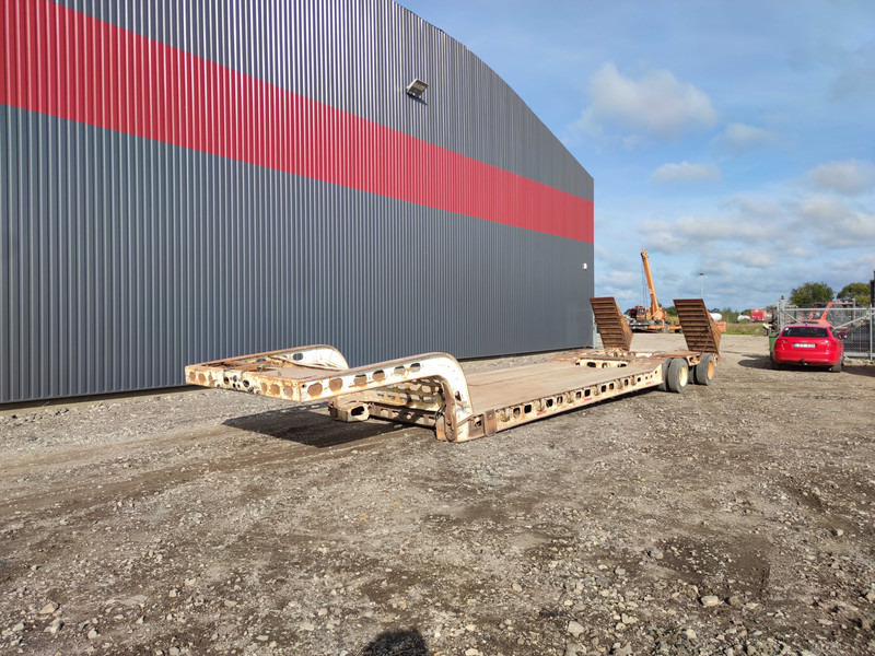 Murray 16 tyre heavy duty low loader - Semi-remorque surbaissé: photos 1 Murray 16 tyre heavy duty low loader - Semi-remorque surbaissé: photos 1