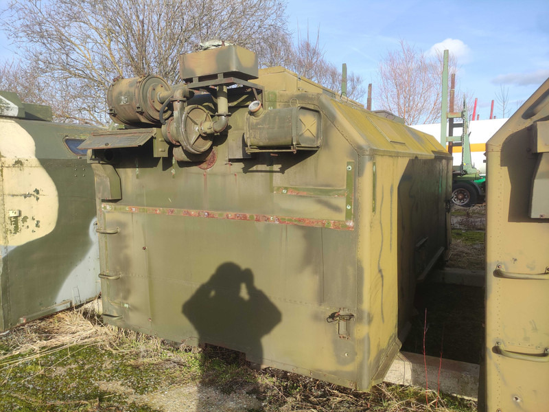 Liebherr Ural 4320 isothermical box isothermal body - Pièces de rechange pour Camion: photos 2 Liebherr Ural 4320 isothermical box isothermal body - Pièces de rechange pour Camion: photos 2