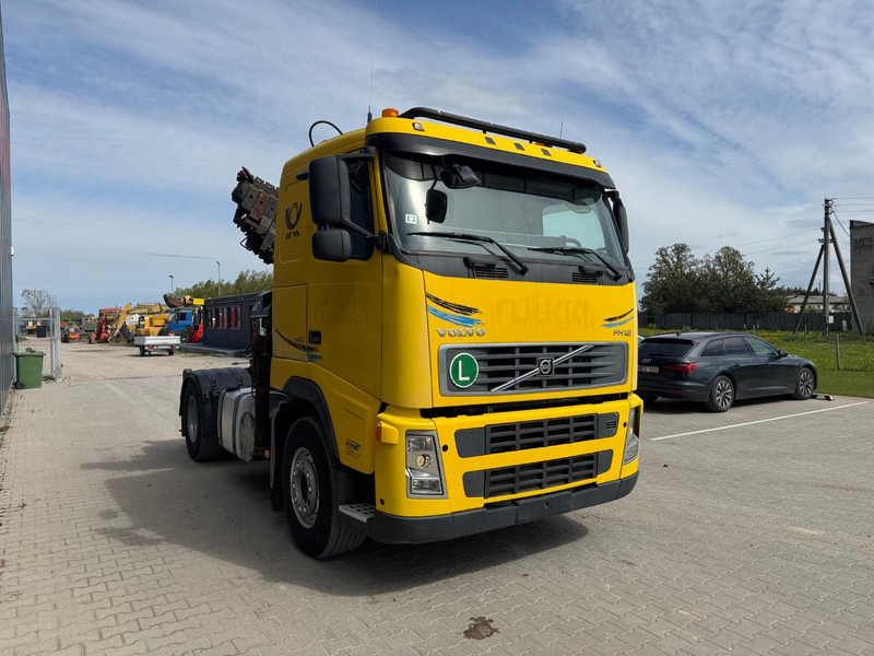 Volvo FH 12 +Hiab 220-5 + Remote control - Tracteur routier: photos 3 Volvo FH 12 +Hiab 220-5 + Remote control - Tracteur routier: photos 3