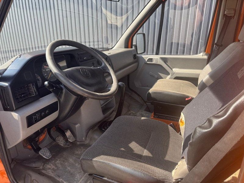 Volkswagen Lt 35 - Utilitaire plateau: photos 5 Volkswagen Lt 35 - Utilitaire plateau: photos 5