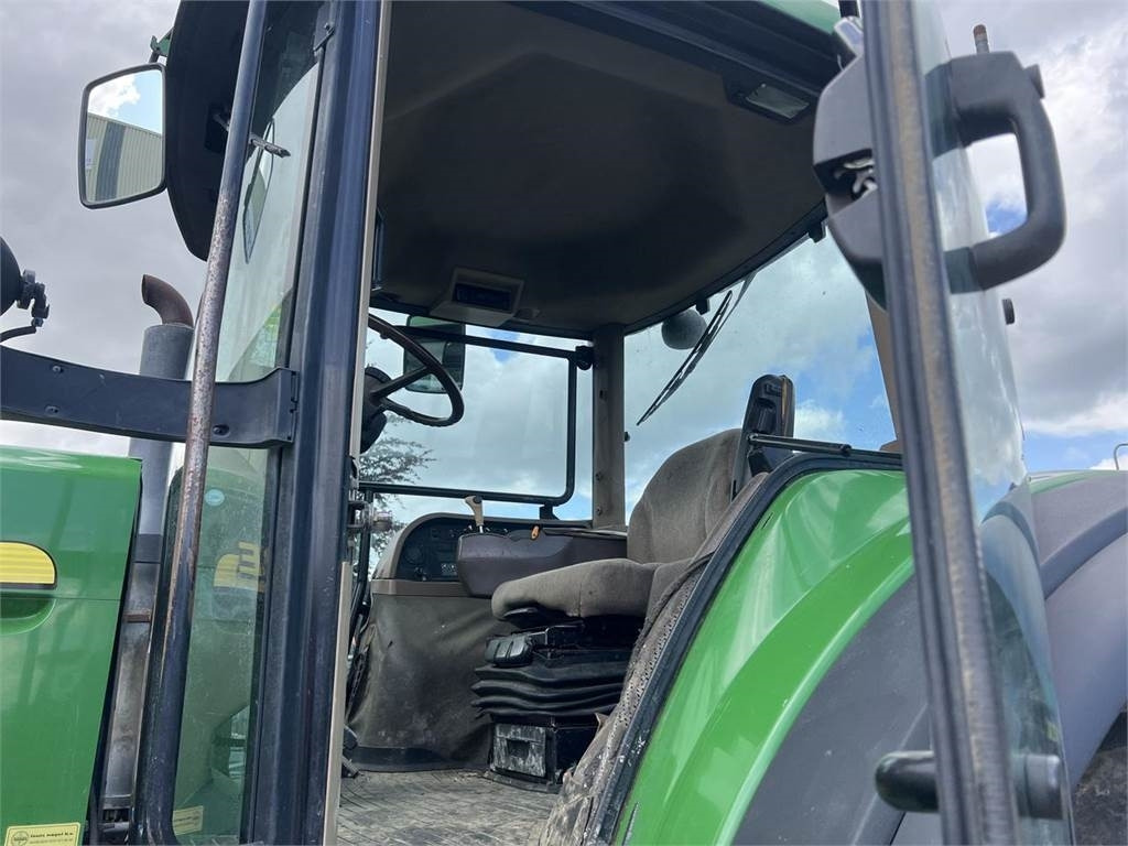 John Deere 7820 - Tracteur agricole: photos 5 John Deere 7820 - Tracteur agricole: photos 5