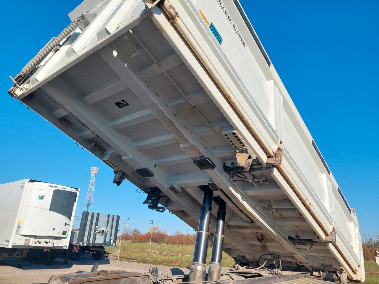 Iveco AD340X480 X-Way Bordmatic Meiller 8x4 - Camion benne: photos 5 Iveco AD340X480 X-Way Bordmatic Meiller 8x4 - Camion benne: photos 5