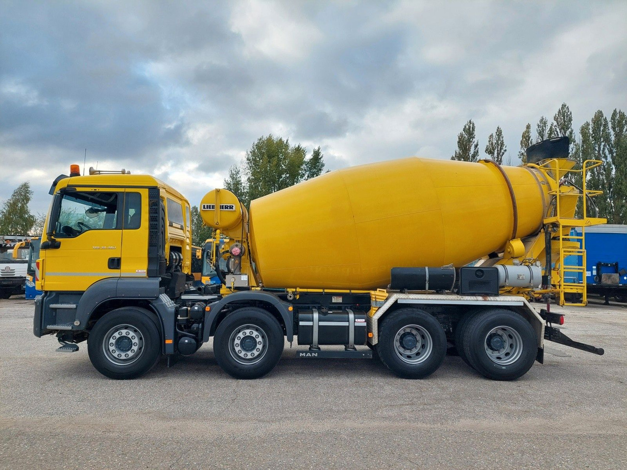 MAN TGS 32.460 8X4 BB Liebherr 9 m³ - Camion malaxeur: photos 5 MAN TGS 32.460 8X4 BB Liebherr 9 m³ - Camion malaxeur: photos 5