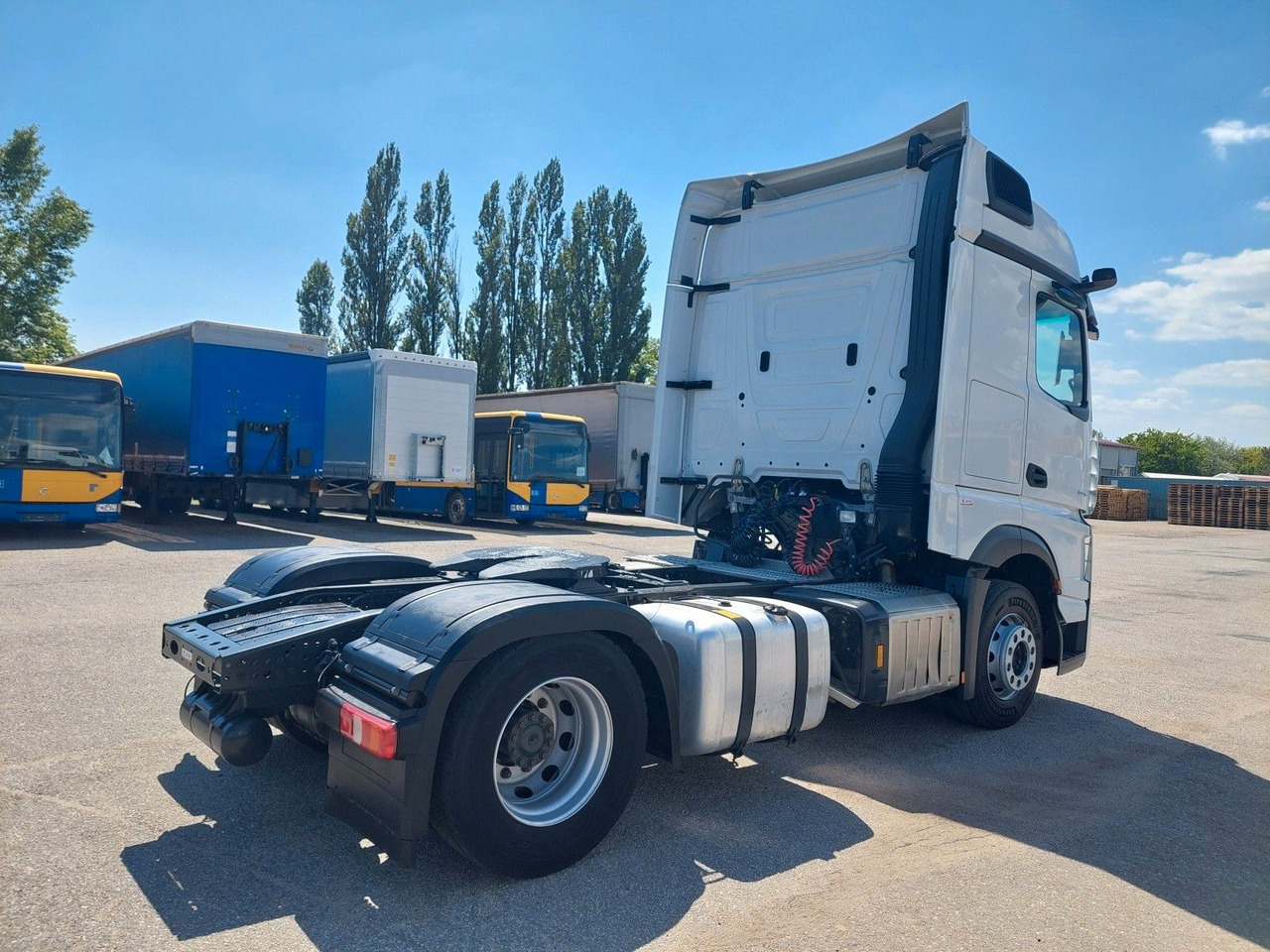 Mercedes-Benz Actros 5 1845 LS BigSpace 4x2 - Tracteur routier: photos 4 Mercedes-Benz Actros 5 1845 LS BigSpace 4x2 - Tracteur routier: photos 4
