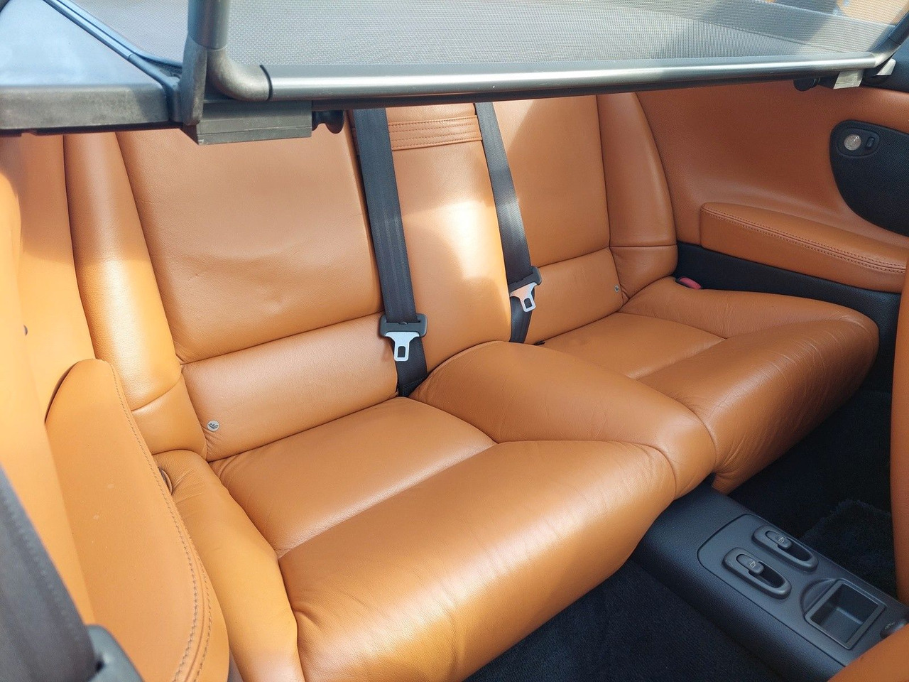Cabriolet Volvo C70 Cabriolet 2.4 T: photos 28 Cabriolet Volvo C70 Cabriolet 2.4 T: photos 28