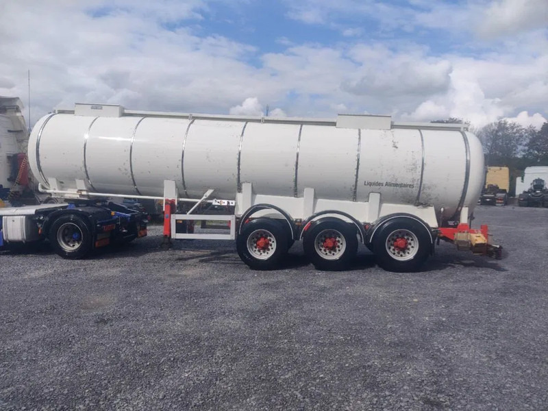 Feldbinder TANK AW5083 ISOLE 24000 L - 1 COMP - SEASALT WATER / FOODSTUFF - Semi-remorque citerne: photos 4 Feldbinder TANK AW5083 ISOLE 24000 L - 1 COMP - SEASALT WATER / FOODSTUFF - Semi-remorque citerne: photos 4